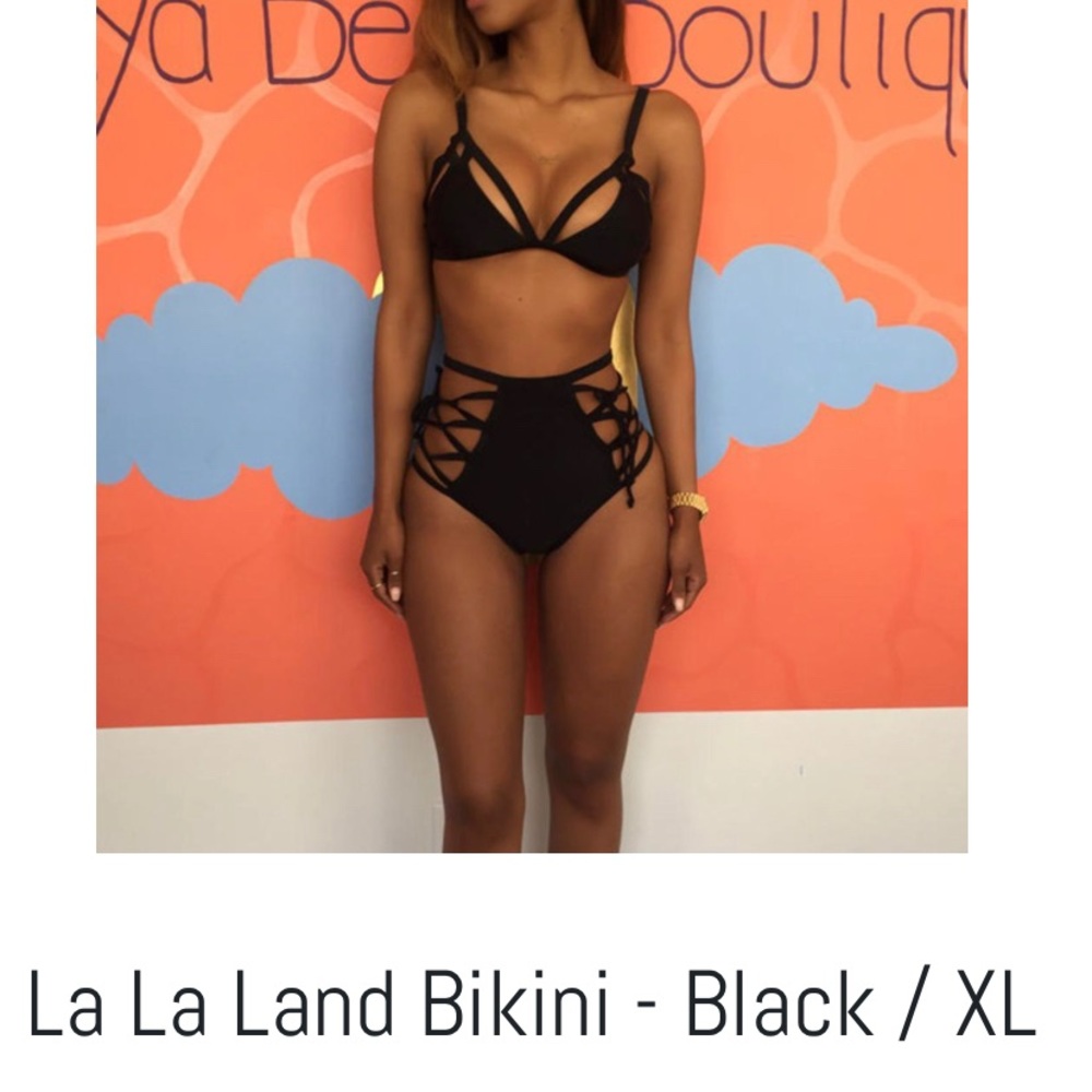 La La Land Bikni in black size XL (never worn)